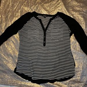 3/4 Sleeve Express Black and White blouse size L